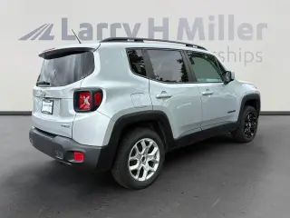 Jeep Renegade 2017 4x4 Latitude 4dr SUV