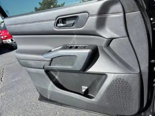 Nissan Pathfinder 2025 AWD SV 4dr SUV