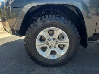 Toyota 4Runner 2020 4x4 SR5 4dr SUV