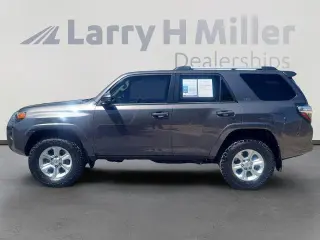 Toyota 4Runner 2020 4x4 SR5 4dr SUV