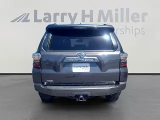 Toyota 4Runner 2020 4x4 SR5 4dr SUV