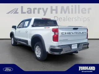 Chevrolet Silverado 1500 2023 4x4 LT 4dr Crew Cab 5.8 ft. SB w/1LT