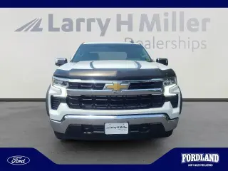 Chevrolet Silverado 1500 2023 4x4 LT 4dr Crew Cab 5.8 ft. SB w/1LT