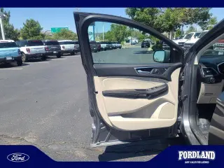 Ford Edge 2021 AWD Titanium 4dr Crossover