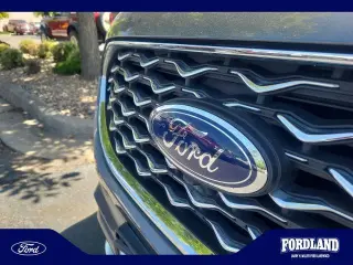 Ford Edge 2021 AWD Titanium 4dr Crossover