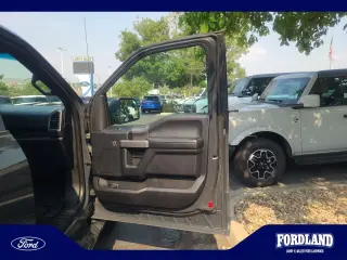 Ford F-150 2017 4x4 Lariat 4dr SuperCab 8 ft. LB