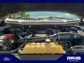 Ford F-150 2017 4x4 Lariat 4dr SuperCab 8 ft. LB
