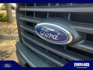 Ford F-150 2017 4x4 Lariat 4dr SuperCab 8 ft. LB