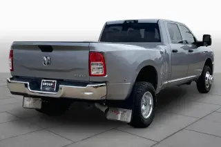 Ram 3500 2023 4x4 Tradesman 4dr Crew Cab 8 ft. LB DRW Pickup