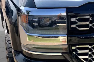 Chevrolet Silverado 1500 2018 4x4 High Country 4dr Crew Cab 5.8 ft. SB