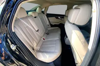 Audi A4 2023 AWD quattro Premium 40 TFSI 4dr Sedan