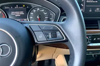 Audi A4 2023 AWD quattro Premium 40 TFSI 4dr Sedan