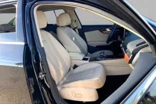 Audi A4 2023 AWD quattro Premium 40 TFSI 4dr Sedan