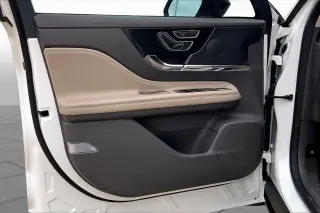 Lincoln Corsair 2024 Reserve 4dr SUV