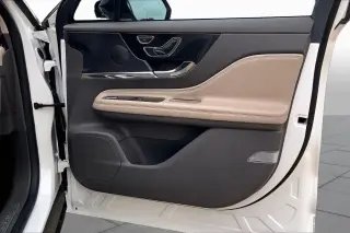 Lincoln Corsair 2024 Reserve 4dr SUV