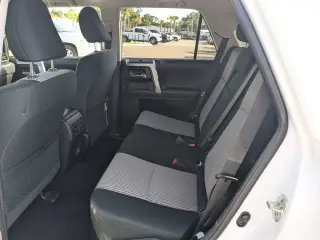 Toyota 4Runner 2024 4x2 SR5 4dr SUV