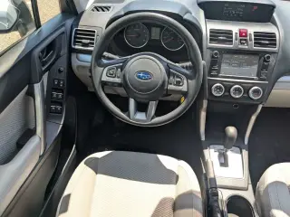 Subaru Forester 2018 AWD 2.5i 4dr Wagon CVT