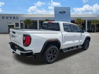 GMC Canyon 2024 4x2 Elevation 4dr Crew Cab 5 ft. SB
