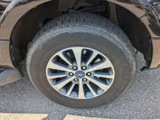 Ford Expedition 2017 4x2 XLT 4dr SUV