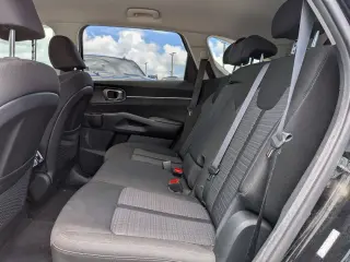 Kia Sorento 2023 LX 4dr SUV