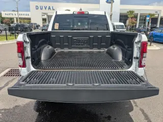 Ram 1500 2021 4x2 Big Horn 4dr Crew Cab 5.6 ft. SB Pickup