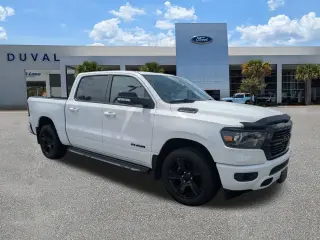 Ram 1500 2021 4x2 Big Horn 4dr Crew Cab 5.6 ft. SB Pickup
