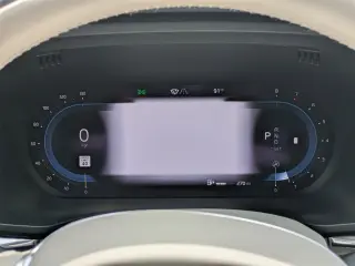 Volvo XC60 2022 B5 Momentum 4dr SUV