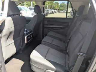 Ford Expedition 2024 4x4 XLT 4dr SUV