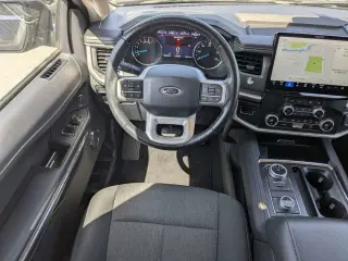 Ford Expedition 2024 4x4 XLT 4dr SUV