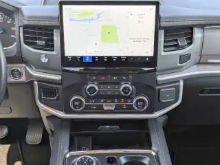 Ford Expedition 2024 4x4 XLT 4dr SUV