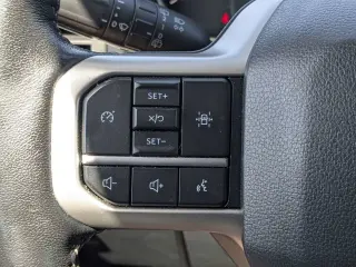 Ford Expedition 2024 4x4 XLT 4dr SUV