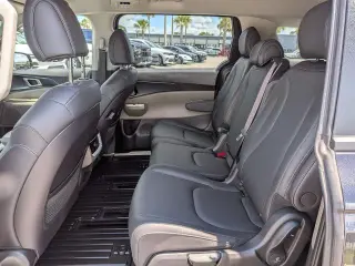 Kia Carnival 2026 LX 4dr Mini-Van