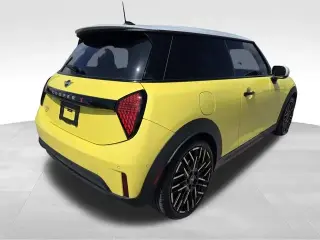 MINI Hardtop 2 Door 2025 Cooper S Signature Trim 2dr Hatchback