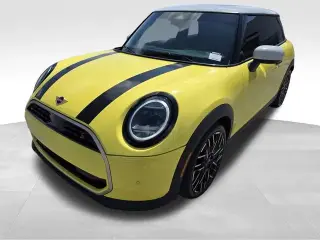 MINI Hardtop 2 Door 2025 Cooper S Signature Trim 2dr Hatchback