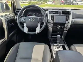 Toyota 4Runner 2020 4x2 SR5 4dr SUV