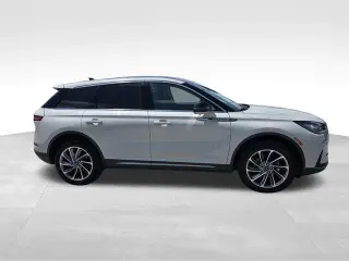 Lincoln Corsair 2023 Standard 4dr SUV