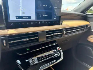 Lincoln Corsair 2023 Reserve 4dr SUV
