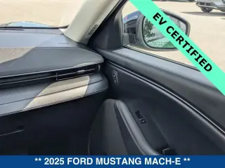 Ford Mustang Mach-E 2025 AWD Select 4dr SUV