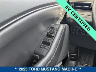 Ford Mustang Mach-E 2025 AWD Select 4dr SUV