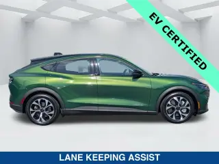 Ford Mustang Mach-E 2025 AWD Select 4dr SUV