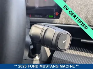 Ford Mustang Mach-E 2025 AWD Select 4dr SUV