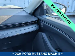 Ford Mustang Mach-E 2025 Select 4dr SUV