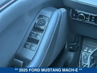 Ford Mustang Mach-E 2025 Select 4dr SUV