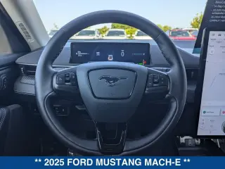 Ford Mustang Mach-E 2025 Select 4dr SUV