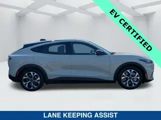 Ford Mustang Mach-E 2025 Select 4dr SUV