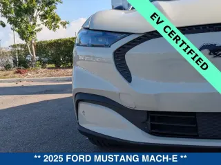 Ford Mustang Mach-E 2025 Select 4dr SUV
