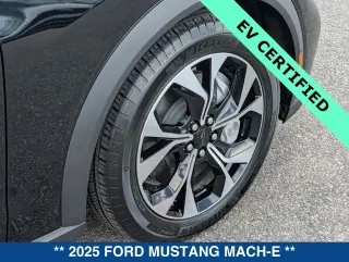 Ford Mustang Mach-E 2025 Select 4dr SUV