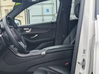 Mercedes-Benz GLC 2021 AWD GLC 300 4MATIC 4dr SUV
