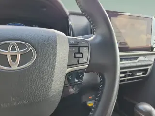 Toyota Camry 2025 SE 4dr Sedan
