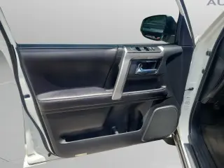 Toyota 4Runner 2017 4x2 SR5 4dr SUV
